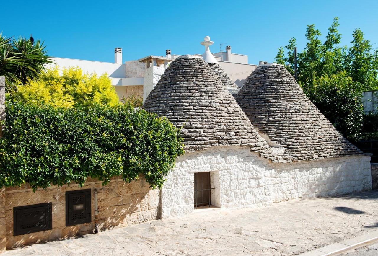 Trullo Giardino Fiorito Bed & Breakfast Alberobello Luaran gambar