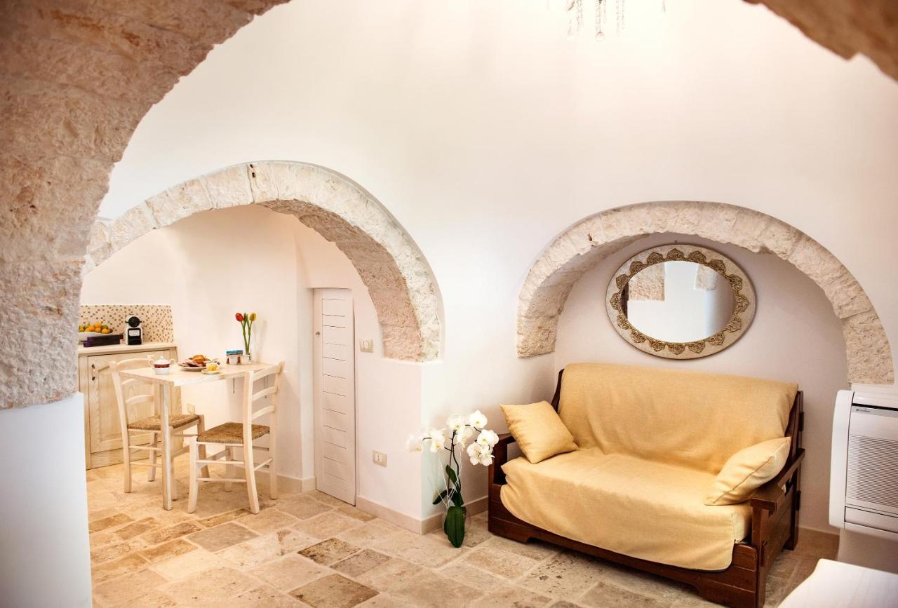 Trullo Giardino Fiorito Bed & Breakfast Alberobello Luaran gambar