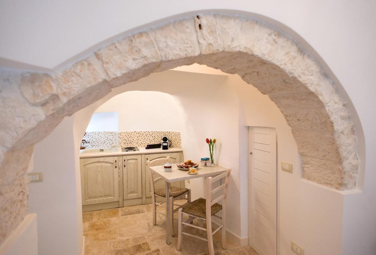 Trullo Giardino Fiorito Bed & Breakfast Alberobello Luaran gambar